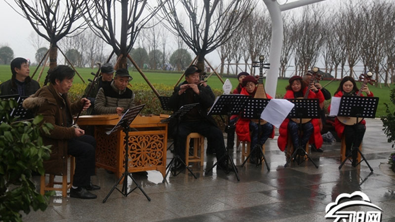 �¹��ƺ��԰��ʽ����������