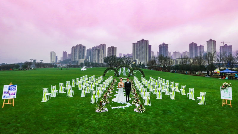 �¹��ƺ��԰��ʽ����ƺ����