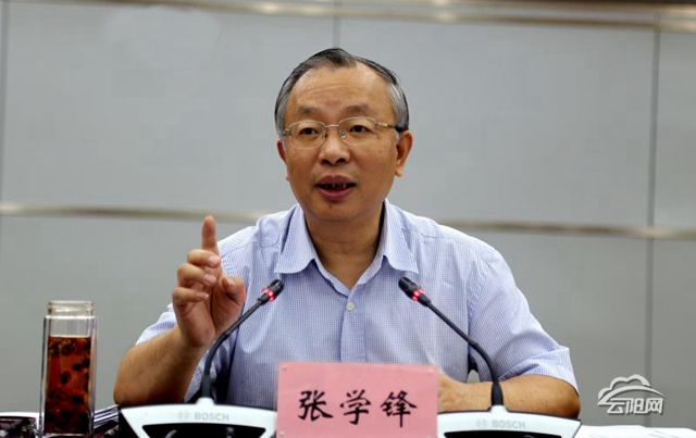 ��ѧ�������ٿ���ίȫ����ĸ��쵼С���ʮ���λ��� ������һ���ĸ﹤��